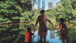 Stinne Ravn Greisen with her kids in Central Park